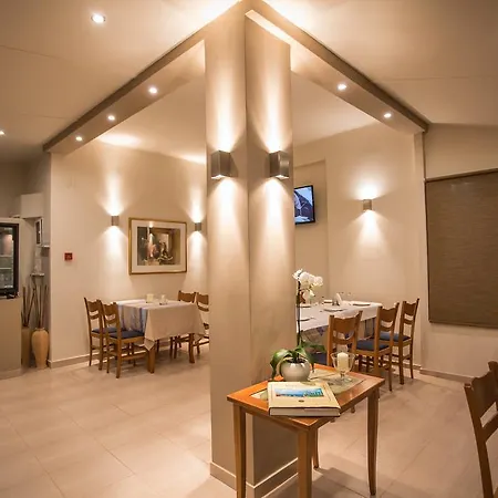 Vasilios Marinos 3* Corinthe