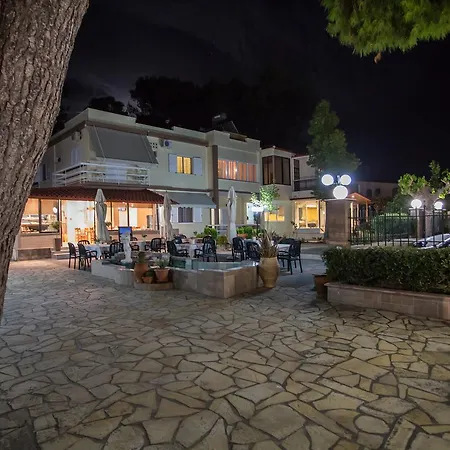 Vasilios Marinos 3* Corinth